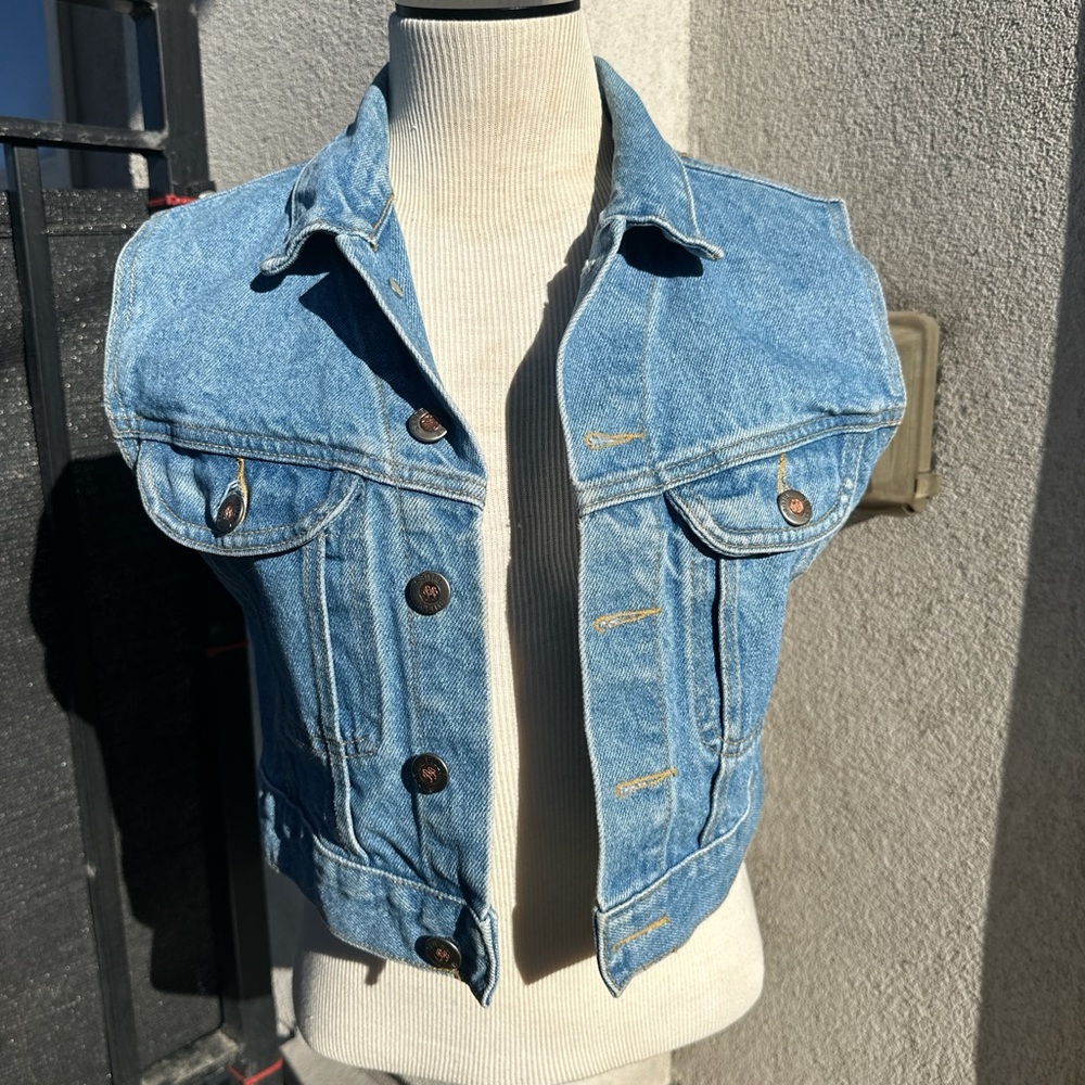 Billy blues vintage Light Wash Denim Vest with Button Front small
